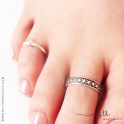Sterling silver single star toe ring